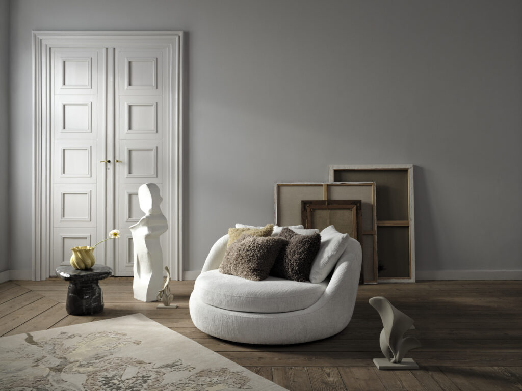 Fotel Ø BoConcept Dywan Flora, poduszki Teddy	