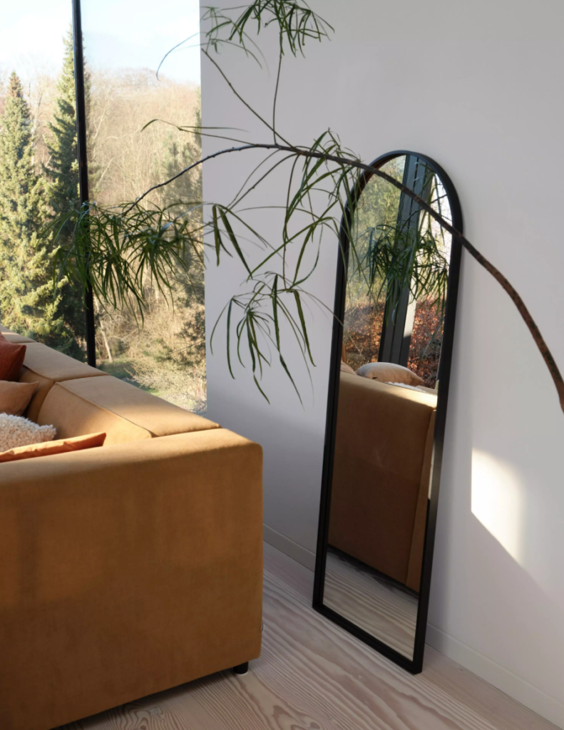 Lustro Toronto BoConcept